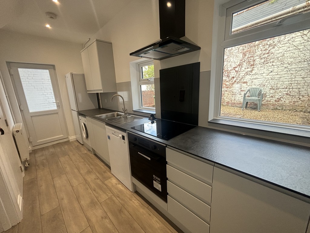 3 bed house to rent in May Street, Exeter 4