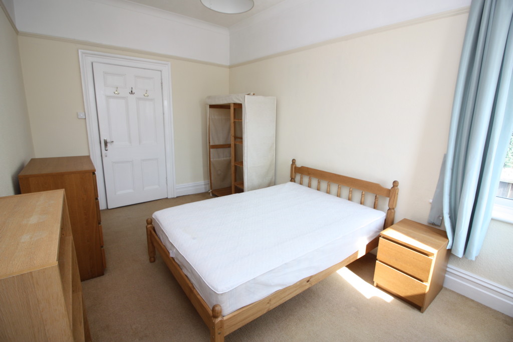 3 bed flat to rent in Sylvan Road, Exeter  - Property Image 10