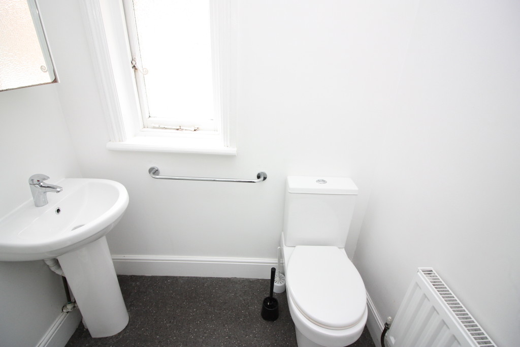 4 bed house to rent in Barrack Road, Exeter  - Property Image 14