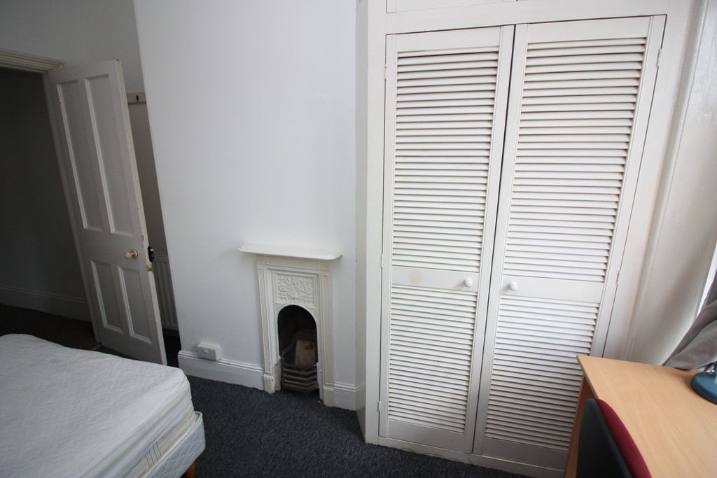 4 bed house to rent in Barrack Road, Exeter 9
