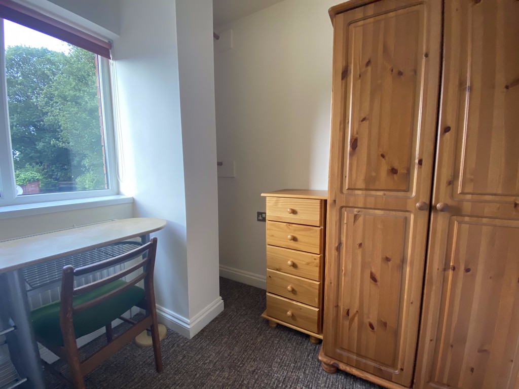 2 bed flat to rent in Union Road, Exeter  - Property Image 5