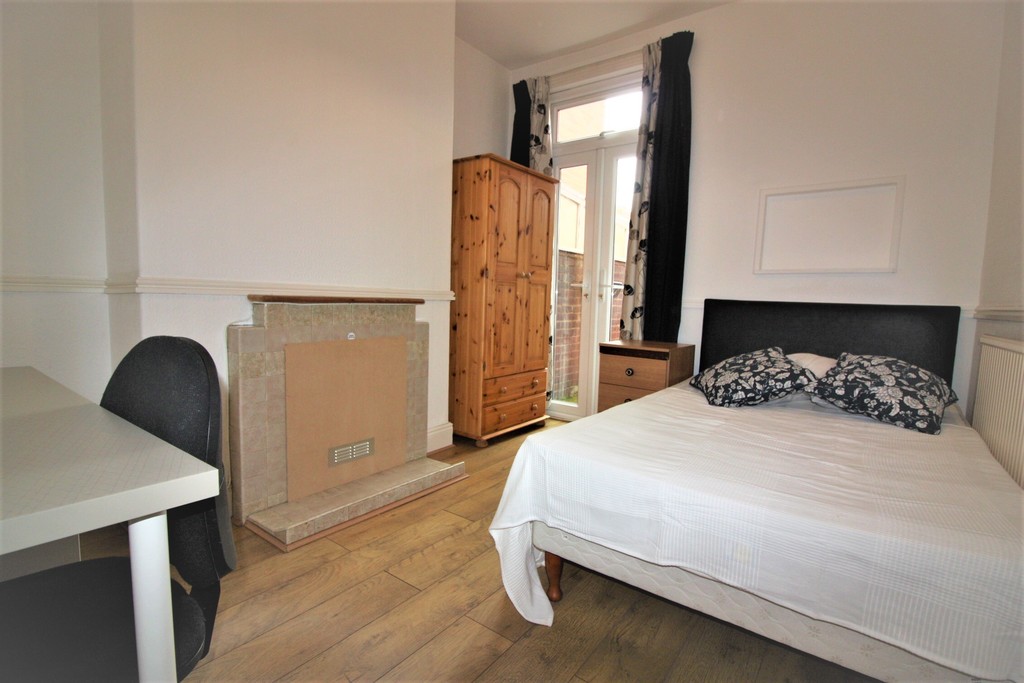 4 bed house to rent in Monks Road, Mount Pleasant  - Property Image 5