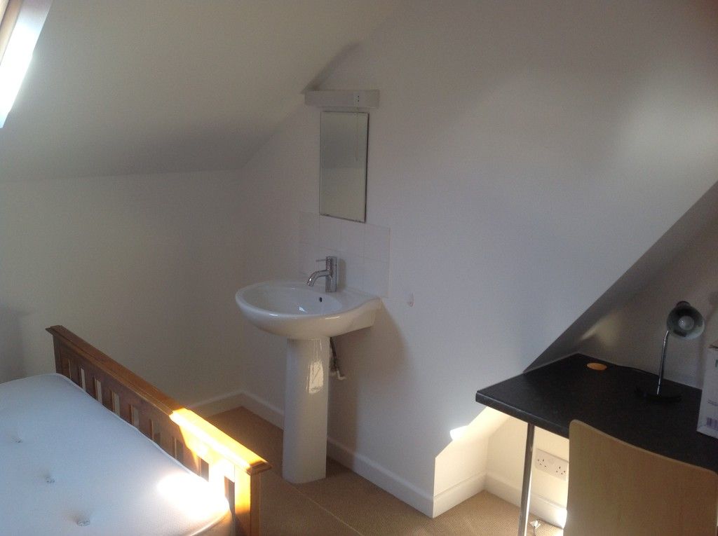 5 bed house to rent in Magdalen Road, Exeter  - Property Image 8