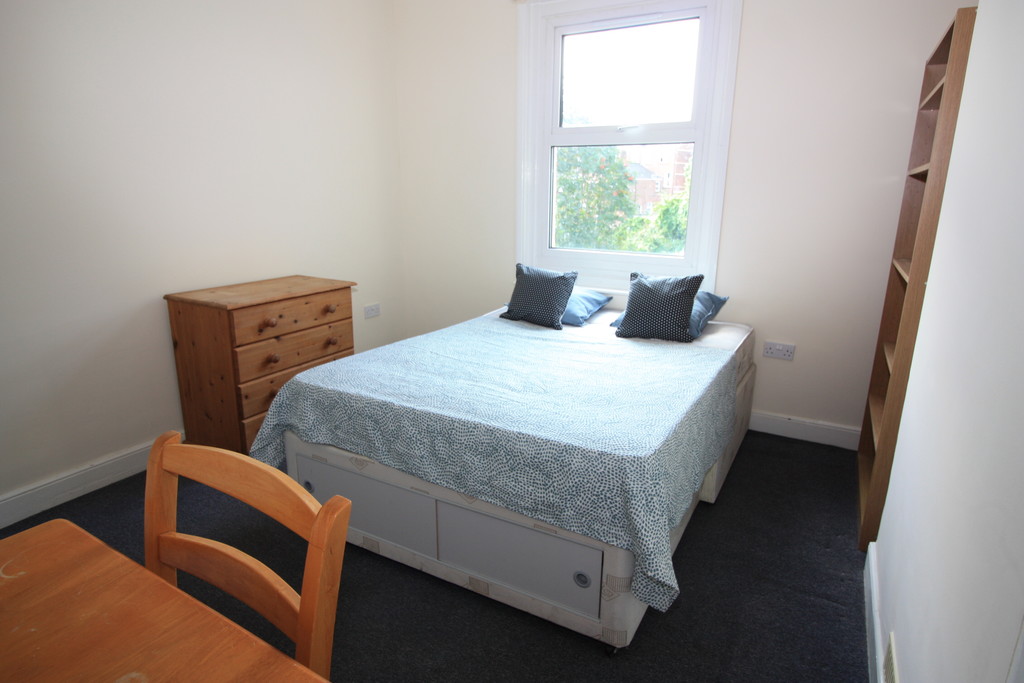 4 bed house to rent in Well Street, Exeter  - Property Image 4