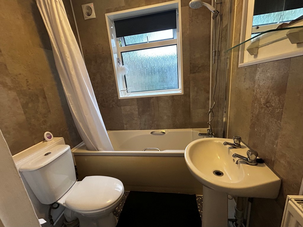 4 bed house to rent in Well Street, Exeter 9