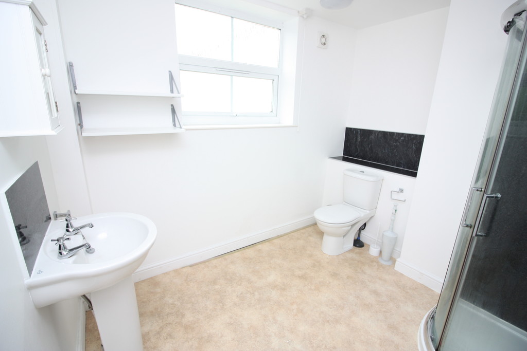 5 bed house to rent in Victoria Street, Exeter  - Property Image 13