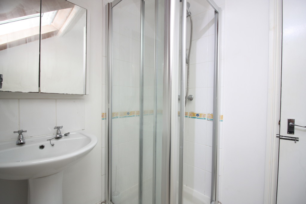 5 bed house to rent in Victoria Street, Exeter  - Property Image 14