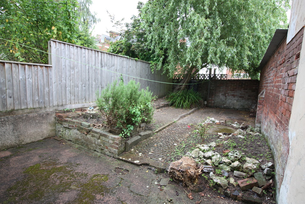 5 bed house to rent in Victoria Street, Exeter  - Property Image 16