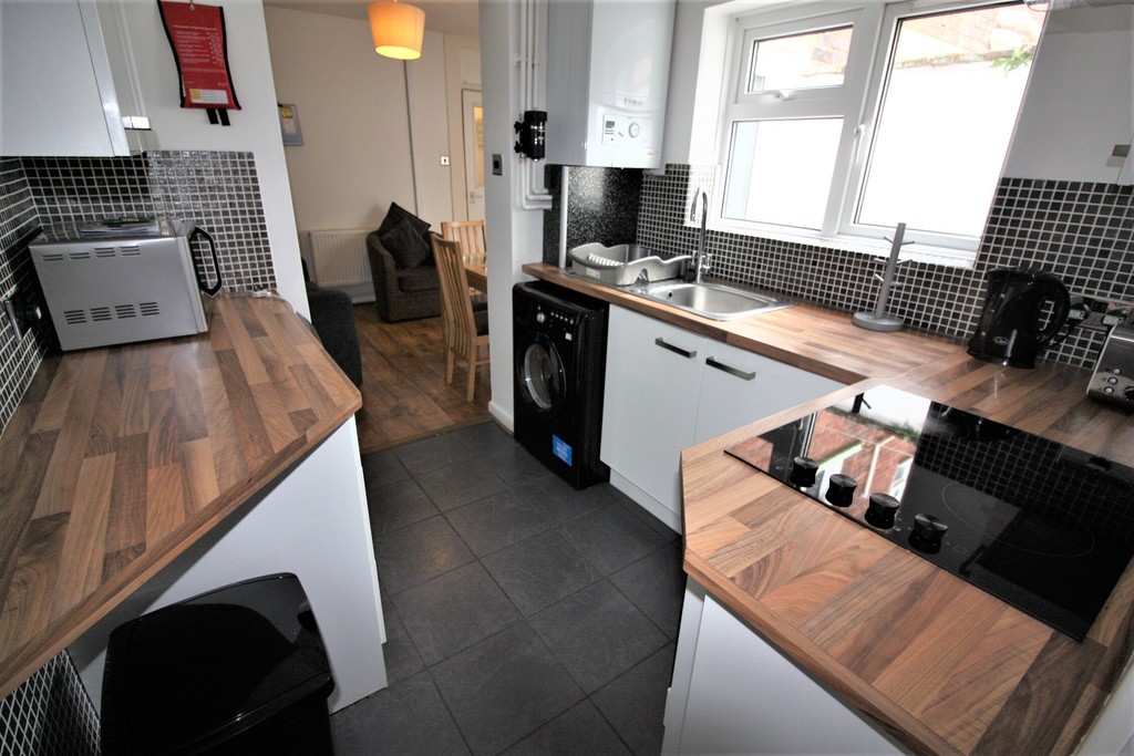 3 bed house to rent in Rosewood Terrace, Exeter 3