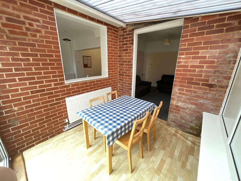 4 bed house to rent in Lucas Avenue, Exeter 4