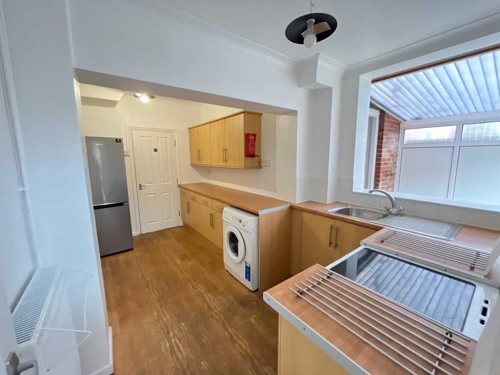 4 bed house to rent in Lucas Avenue, Exeter  - Property Image 4