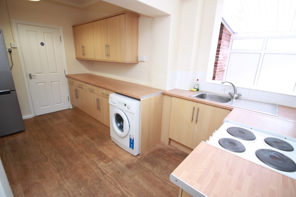 4 bed house to rent in Lucas Avenue, Exeter 8