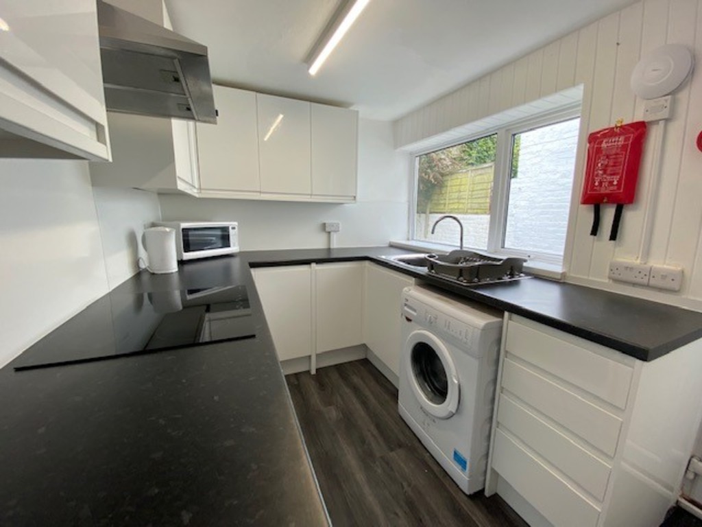 3 bed house to rent in Hoopern Street, Exeter 3