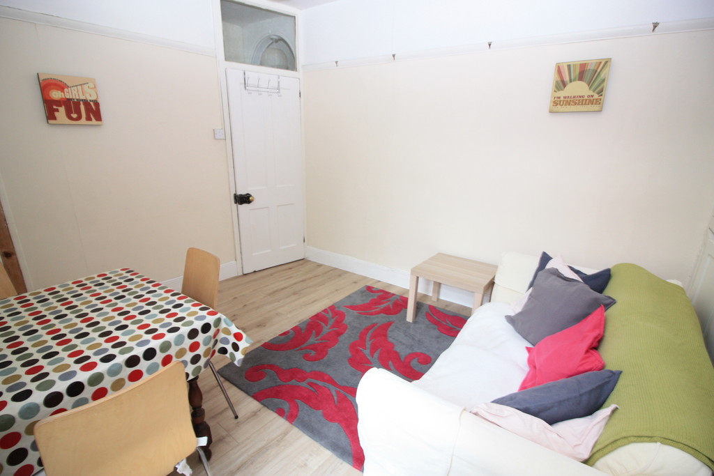 3 bed house to rent in Hoopern Street, Exeter 3