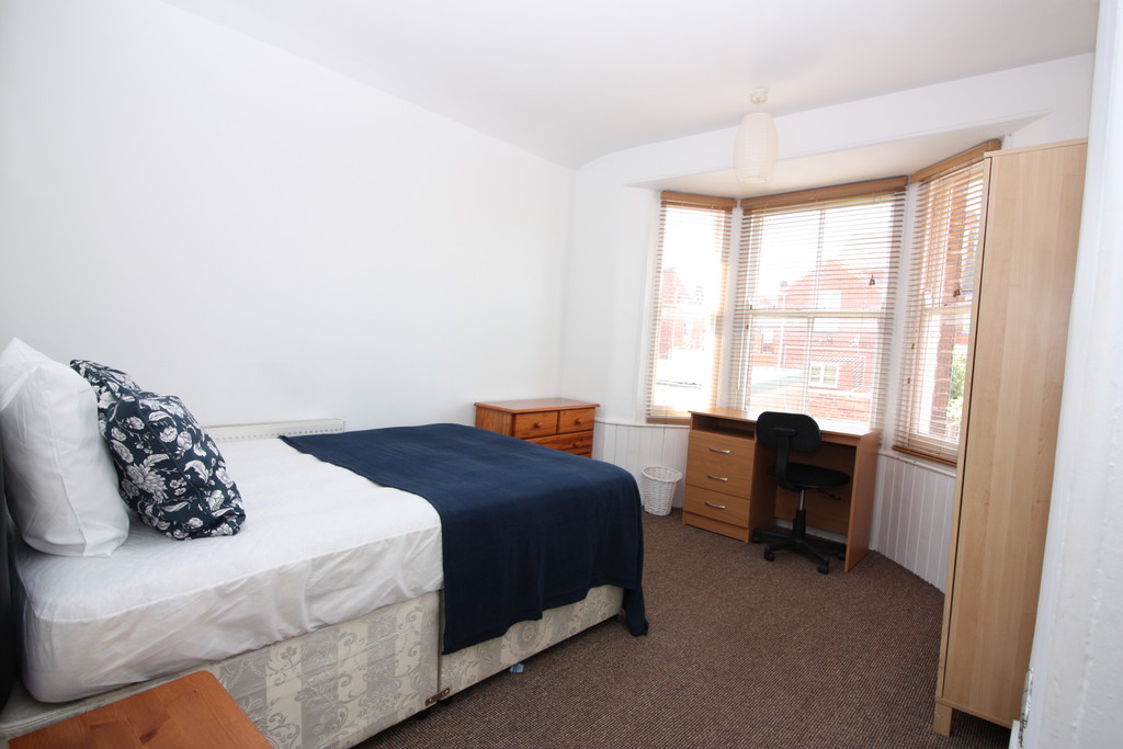 4 bed house to rent in Monkswell Road, Exeter 4