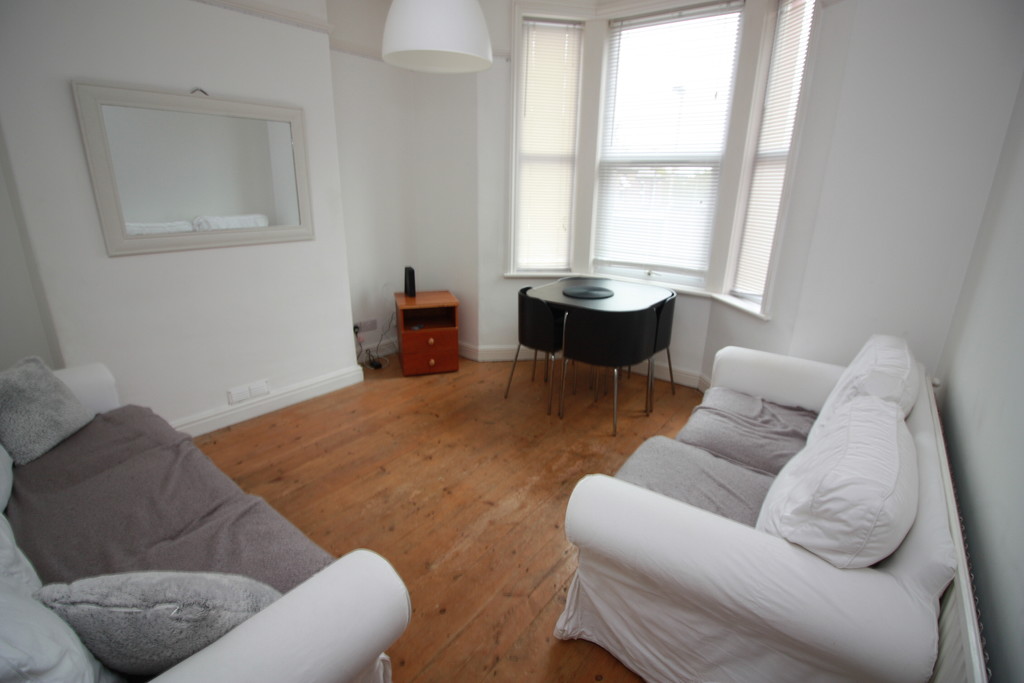 3 bed house to rent in Kings Road, Exeter, EX4