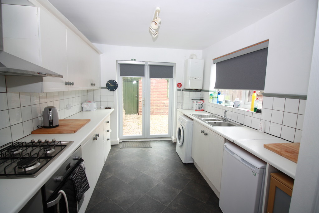 3 bed house to rent in Kings Road, Exeter  - Property Image 4