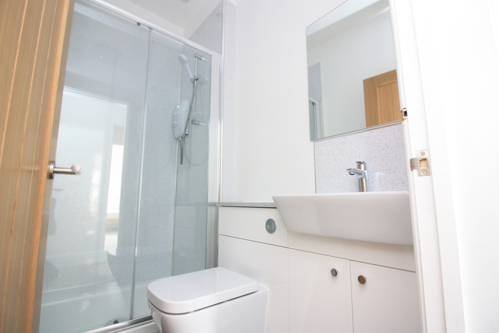 3 bed flat to rent in Pennsylvania Road,  - Property Image 12