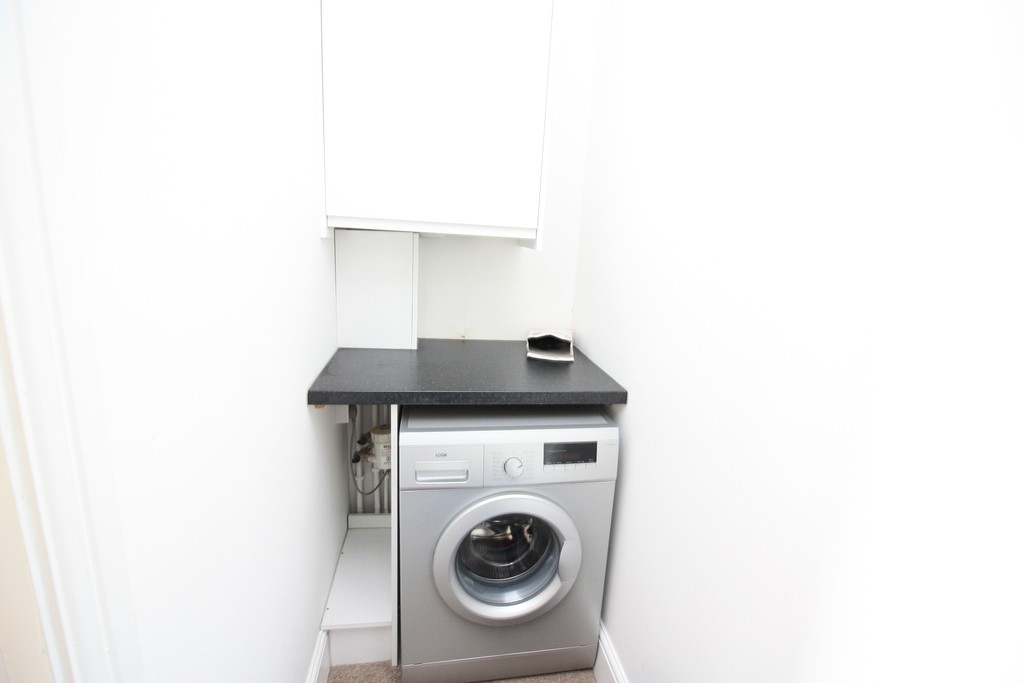 3 bed flat to rent in Pennsylvania Road,  - Property Image 13