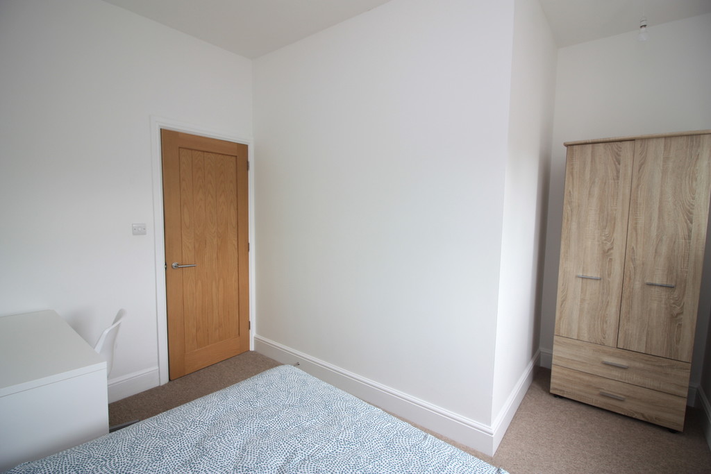 3 bed flat to rent in Pennsylvania Road, 7