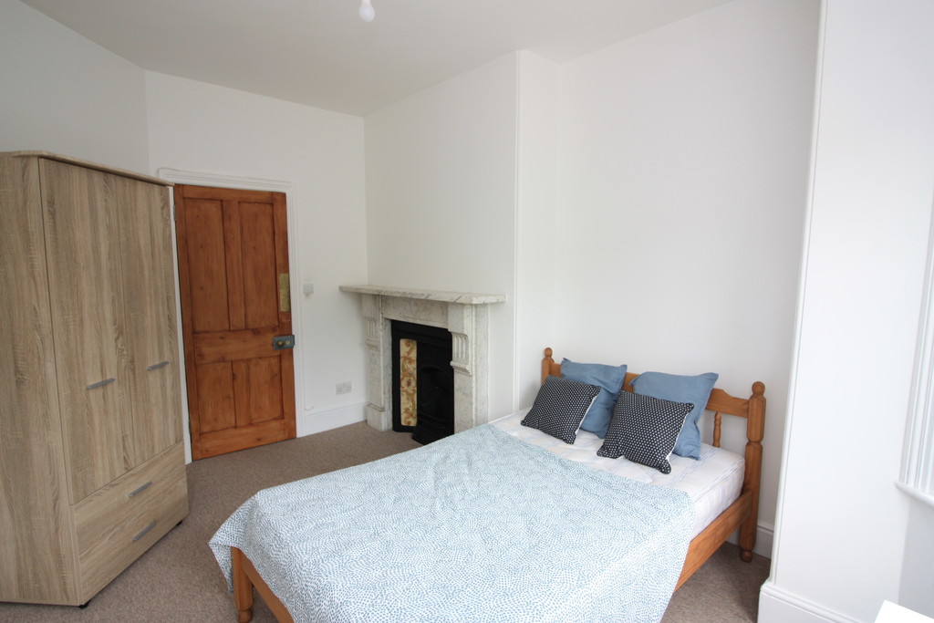 4 bed flat to rent in Pennsylvania Road,  - Property Image 5