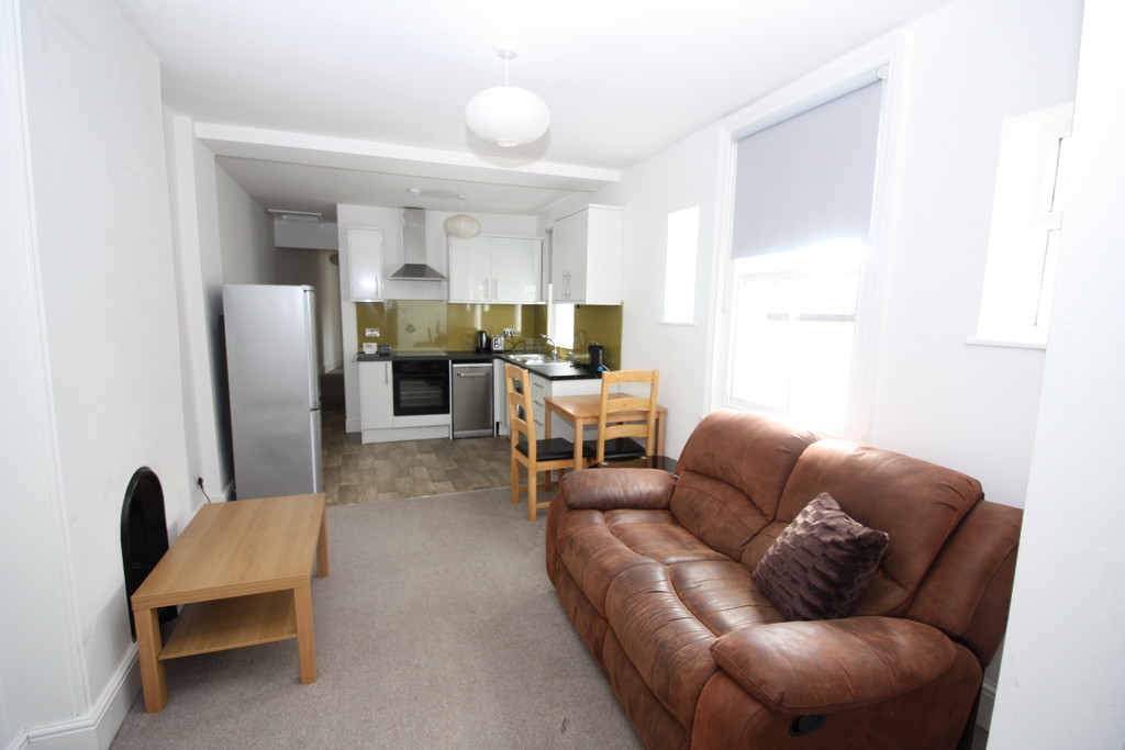 2 bed flat to rent in Pennsylvania Road, 3
