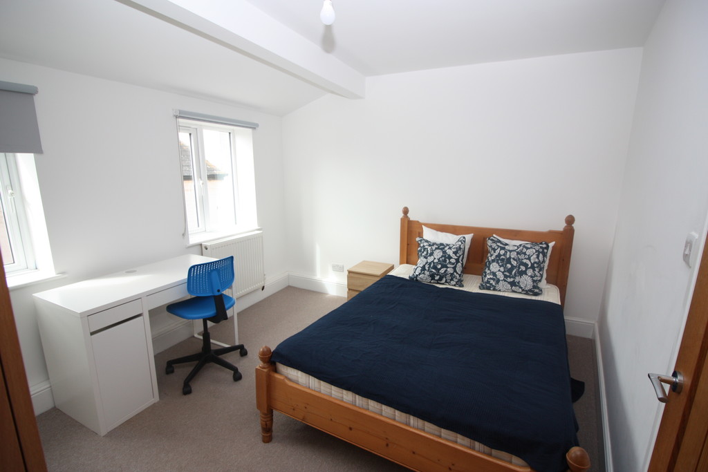 2 bed flat to rent in Pennsylvania Road, 6
