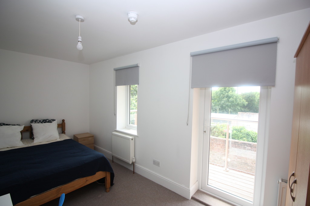 2 bed flat to rent in Pennsylvania Road, 9