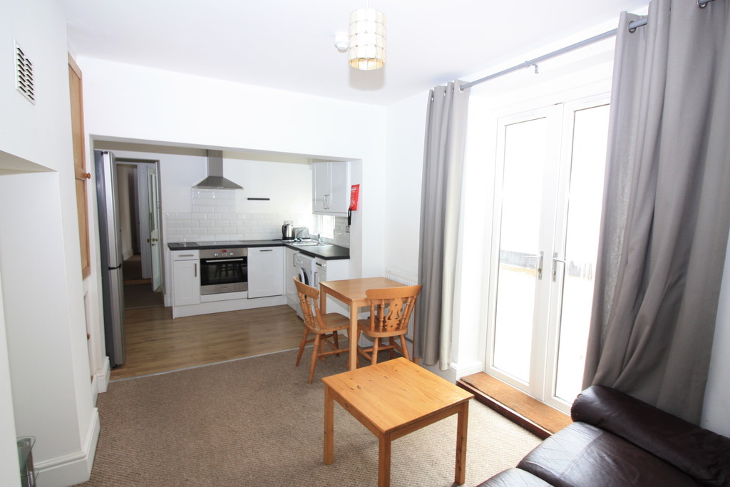 2 bed flat to rent in Pennsylvania Road, 3