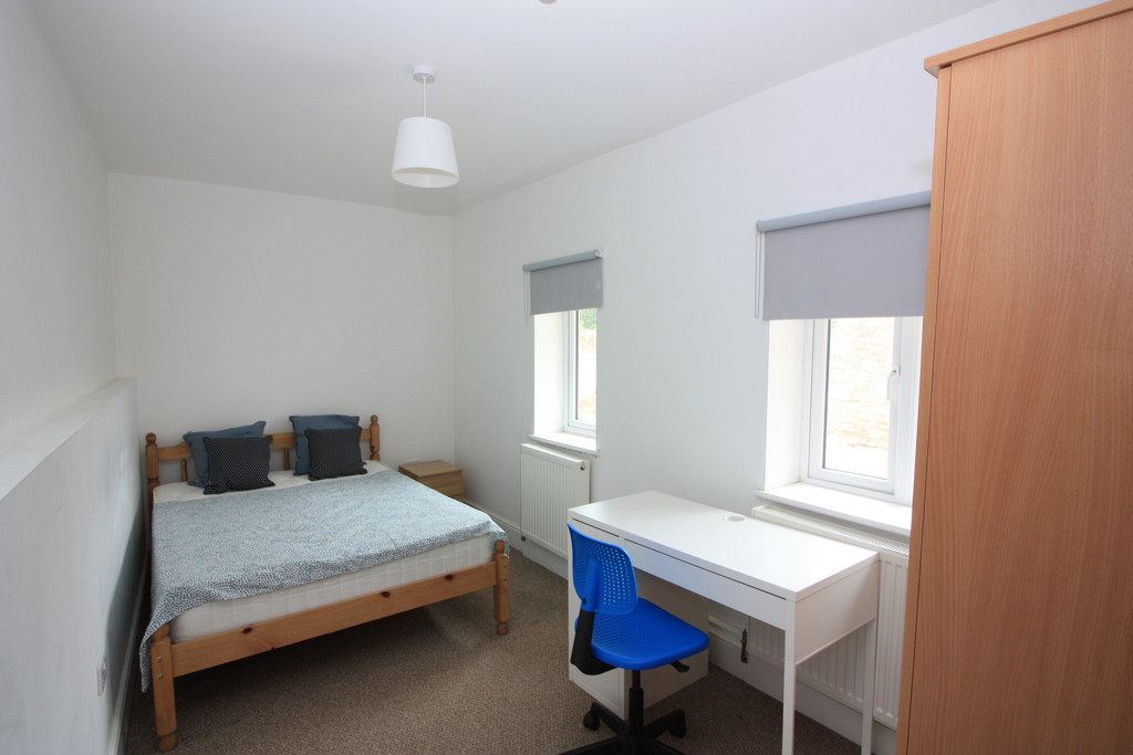 2 bed flat to rent in Pennsylvania Road,  - Property Image 6