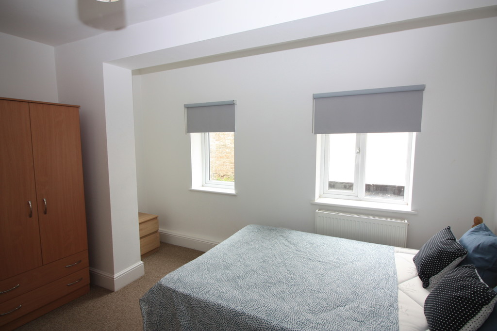 2 bed flat to rent in Pennsylvania Road,  - Property Image 8