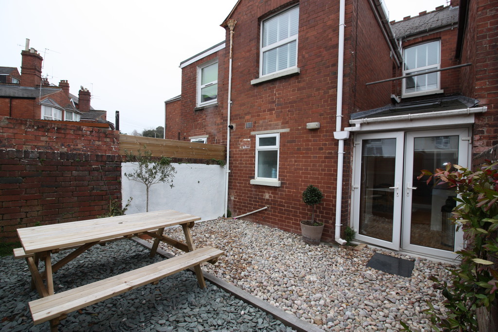 4 bed house to rent in Mount Pleasant Road,  - Property Image 10