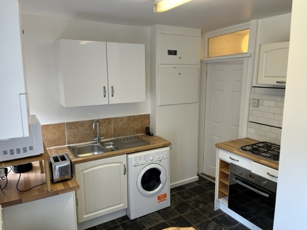 2 bed house to rent in Rosewood Terrace, Exeter  - Property Image 1