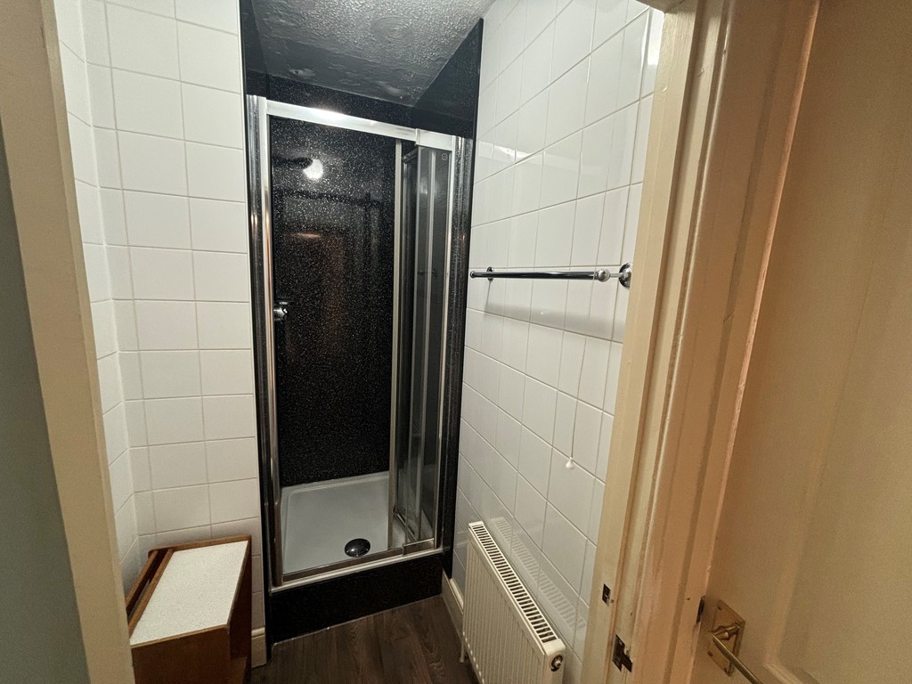 5 bed house to rent in Victoria Street, Exeter  - Property Image 15