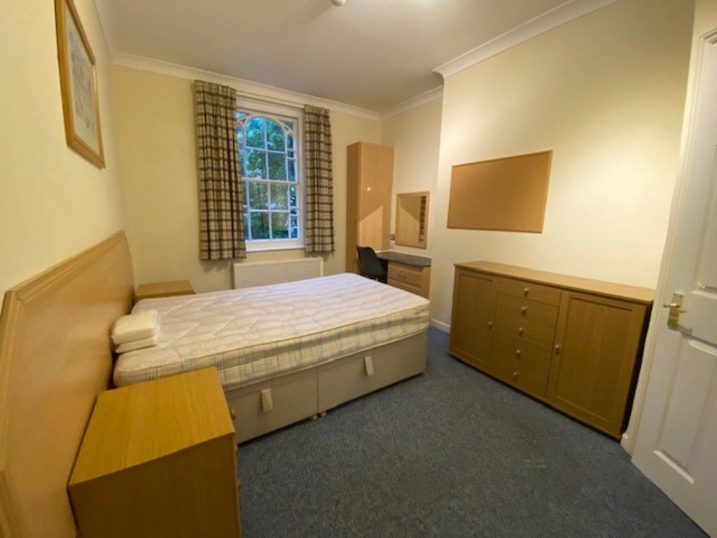 9 bed house to rent in Room @ Queens Terrace, Near Clock Tower  - Property Image 16