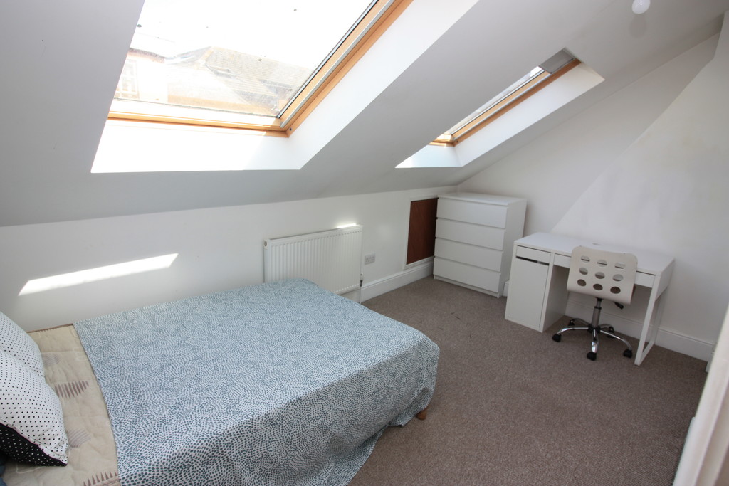 6 bed house to rent in New North Road,  - Property Image 10