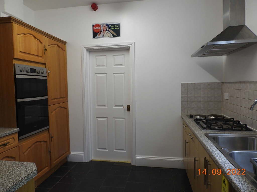 8 bed house to rent in Sylvan Road, Exeter 6
