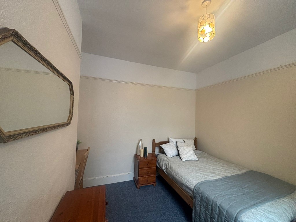 6 bed house to rent in Culverland Road, Exeter 7