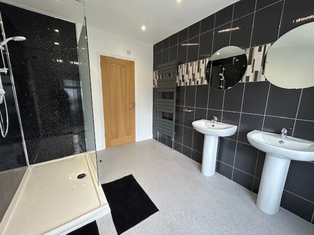 2 bed house to rent in Mansfield Road 9