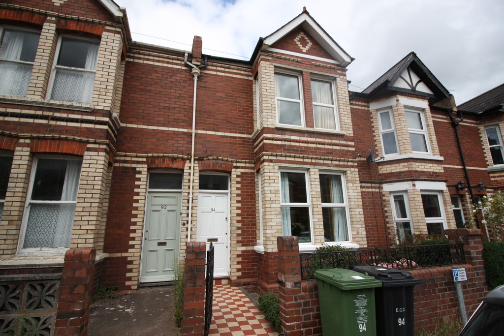 4 bed house to rent in Monks Road 1