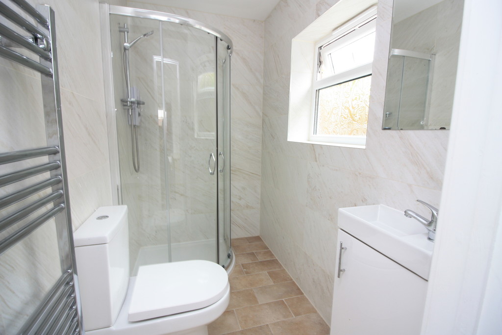 6 bed house to rent  - Property Image 15