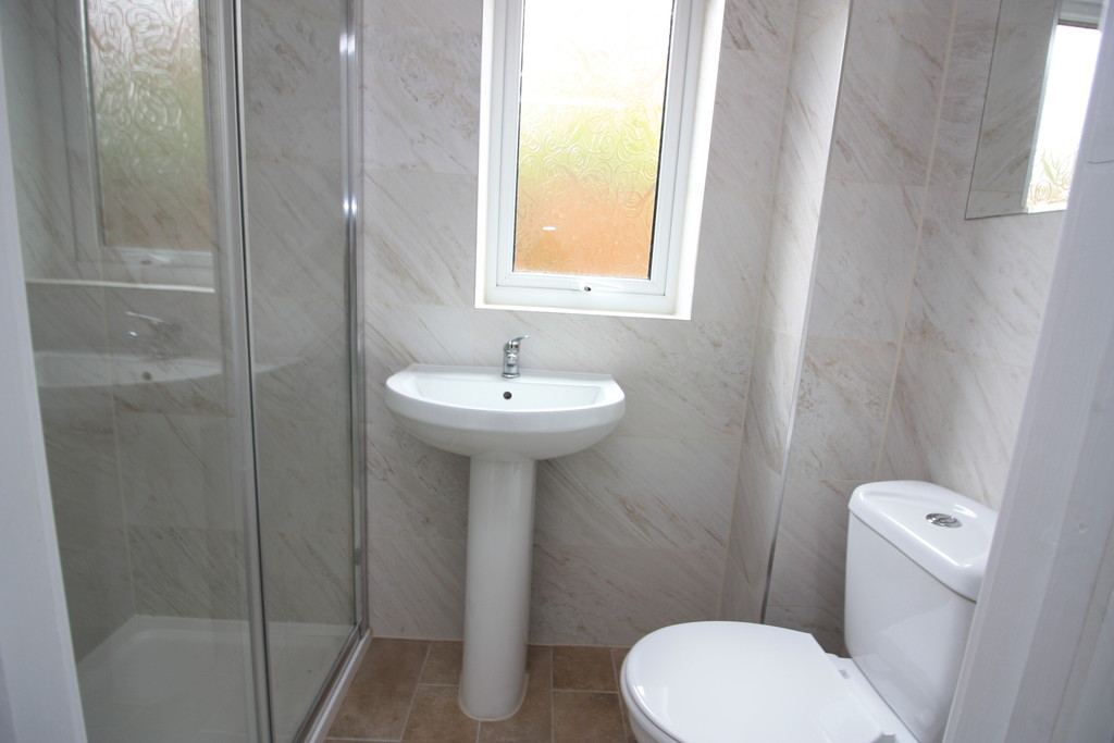 6 bed house to rent  - Property Image 17