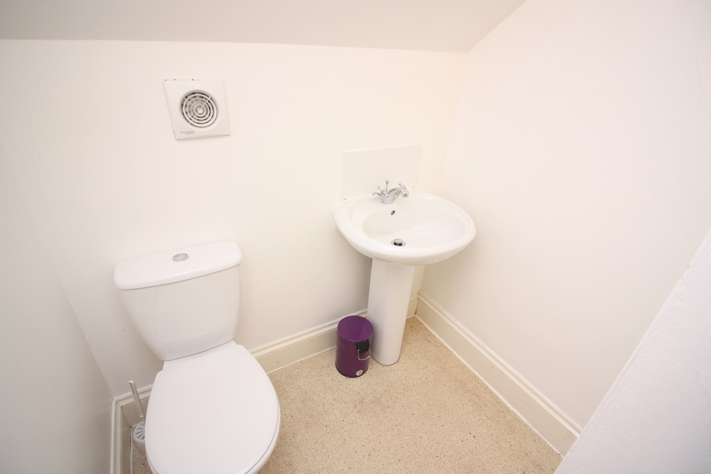 6 bed house to rent in Sylvan Road  - Property Image 20