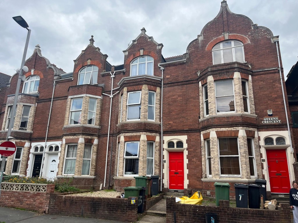 6 bed house to rent in Queens Crescent, Exeter 1