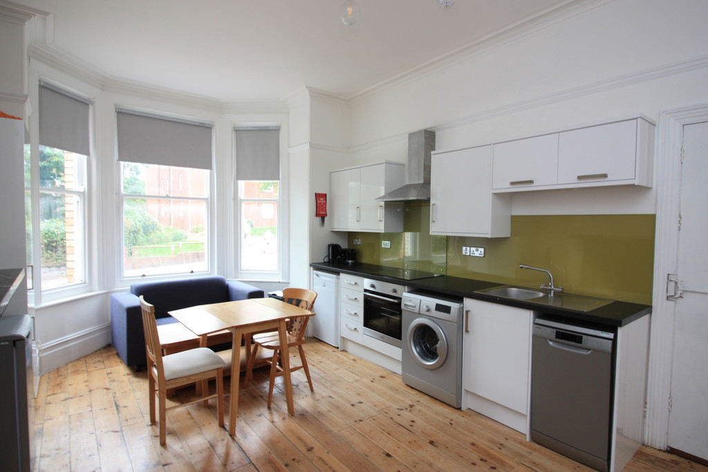 2 bed flat to rent in Pennsylvania Road - Property Image 1
