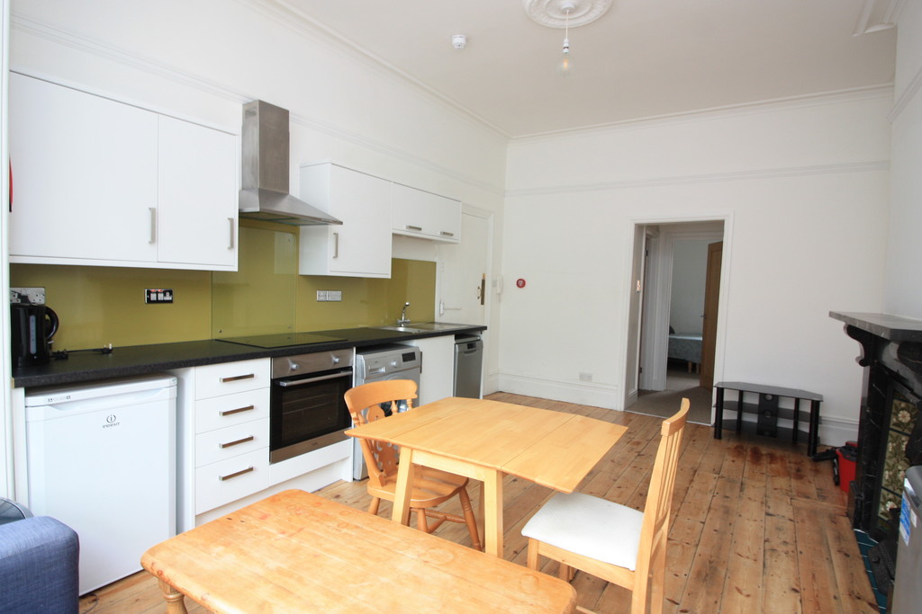 2 bed flat to rent in Pennsylvania Road  - Property Image 2