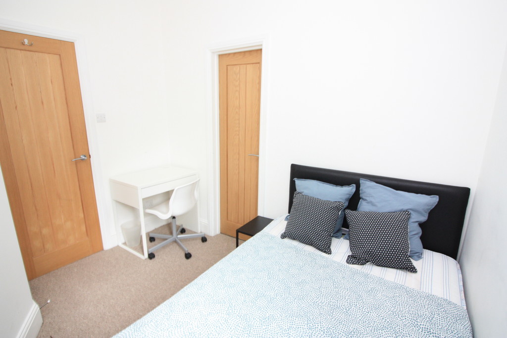 2 bed flat to rent in Pennsylvania Road  - Property Image 4