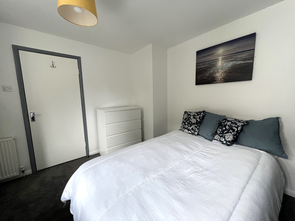 2 bed flat to rent in Longbrook Street  - Property Image 8