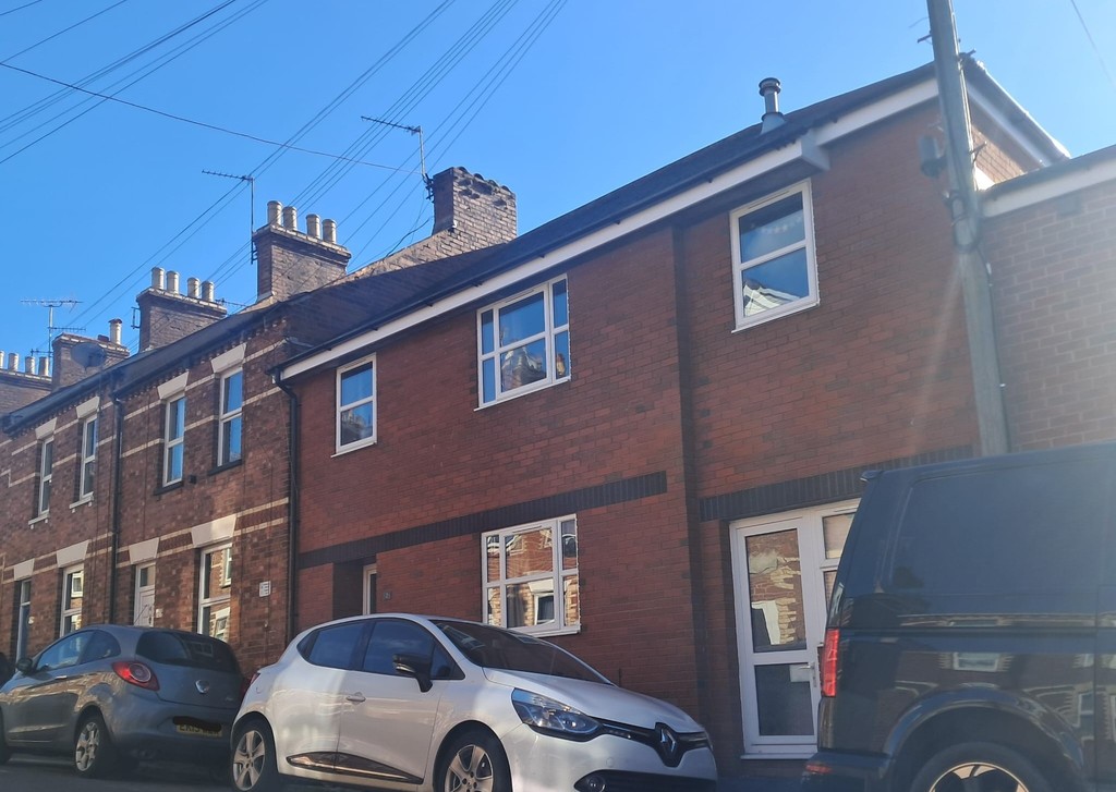 6 bed house to rent in May Street, EX4