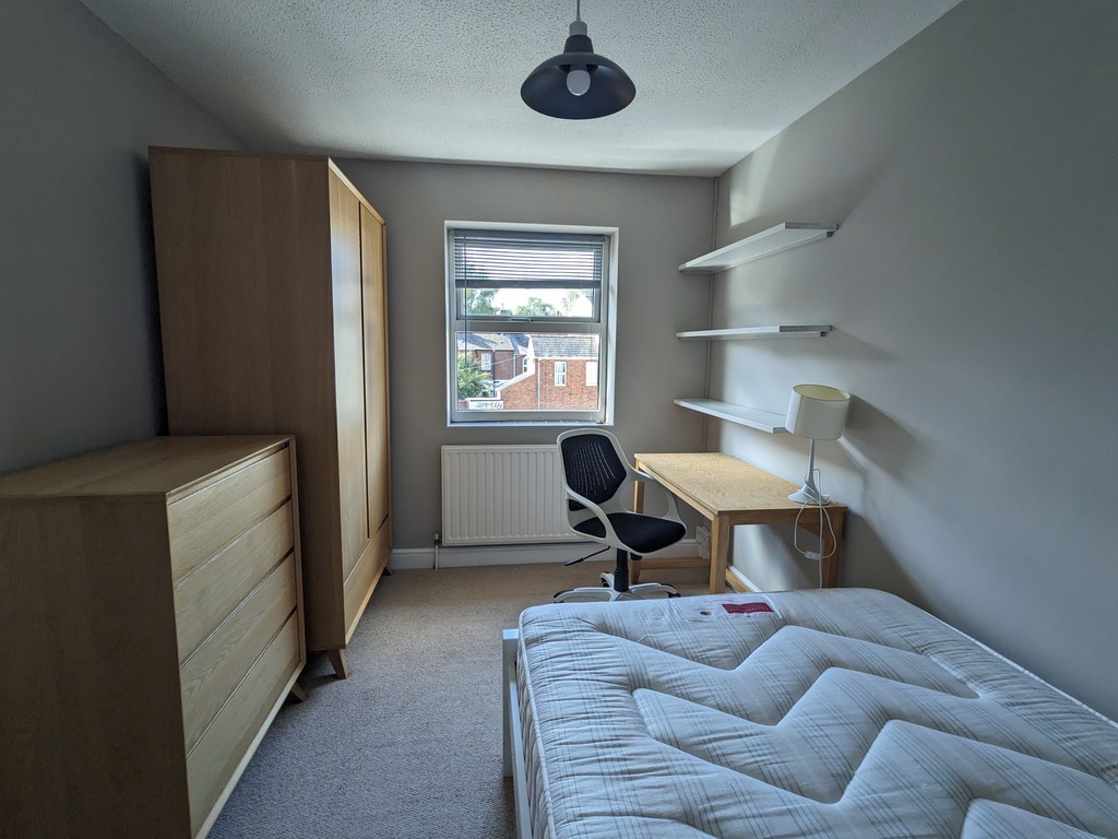 6 bed house to rent in May Street 11